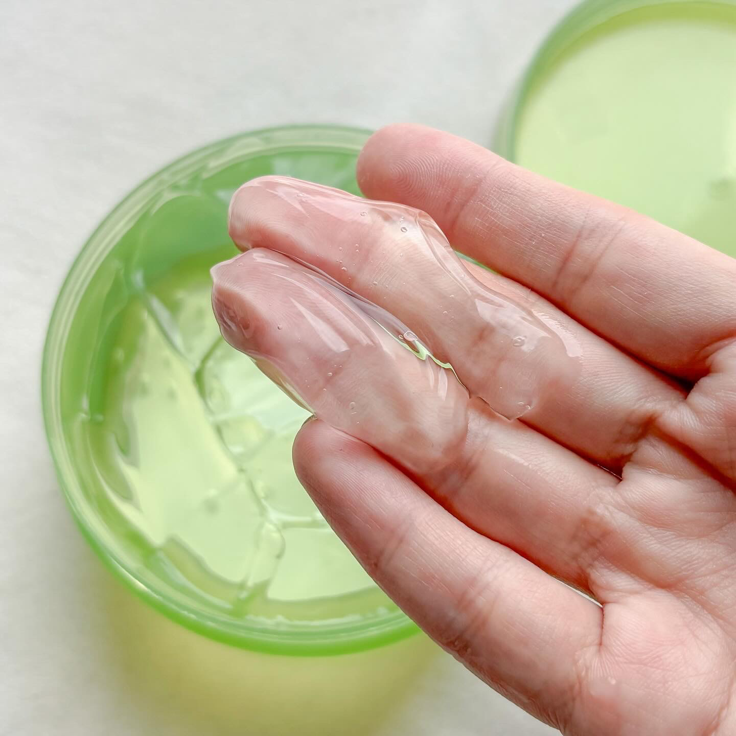 マイルド＆モイスチャーアロエジェル/ネイチャーリパブリック/ボディローションを使ったクチコミ（2枚目）