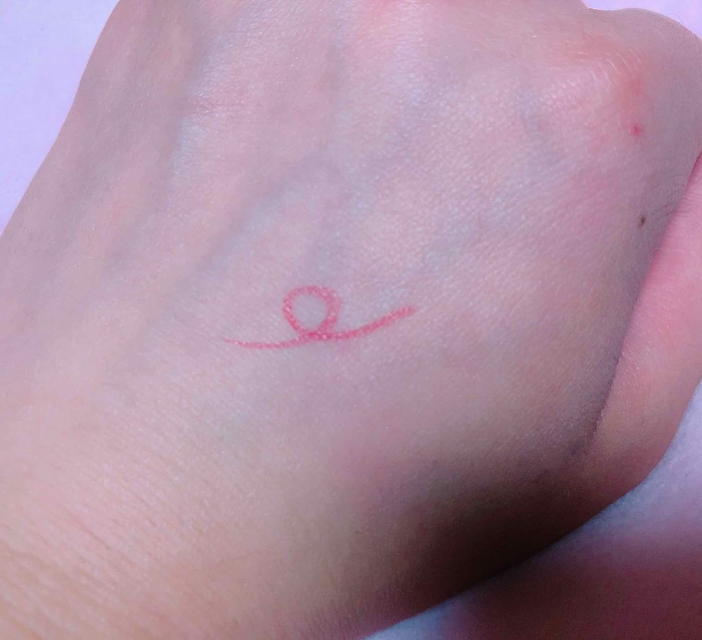 EYE OPENING LINER PINK/UZU BY FLOWFUSHI/リキッドアイライナーを使ったクチコミ（2枚目）