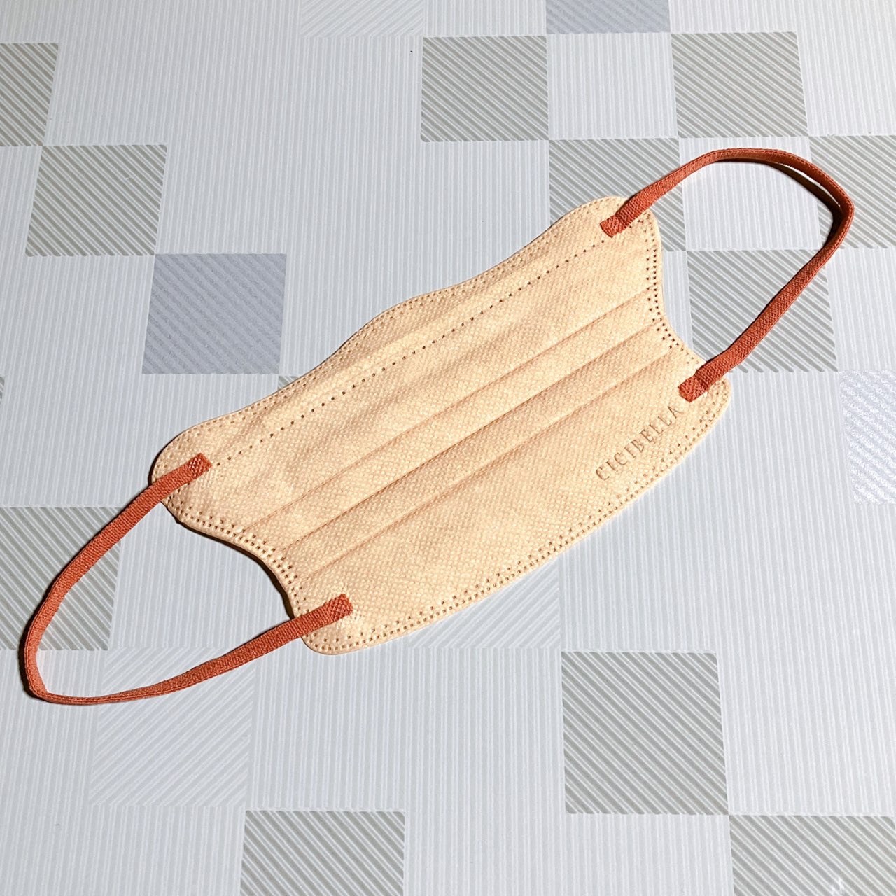 4Dマスク バイカラータイプ/CICIBELLA/マスクを使ったクチコミ（2枚目）