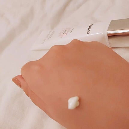 サンクリーム+/ DermaJ/日焼け止めクリームを使ったクチコミ(2枚目)
