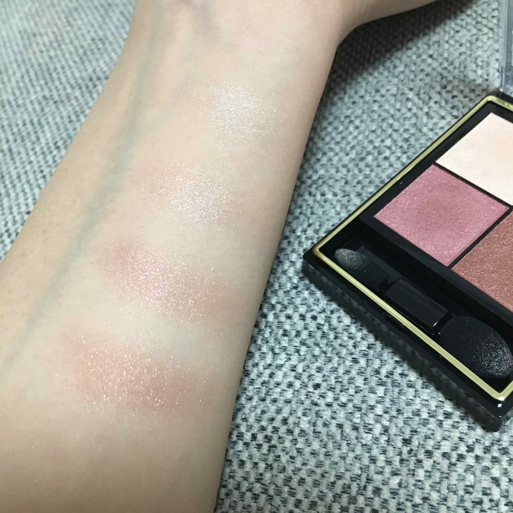 リアルクローズシャドウ/excel/アイシャドウパレットを使ったクチコミ(2枚目)