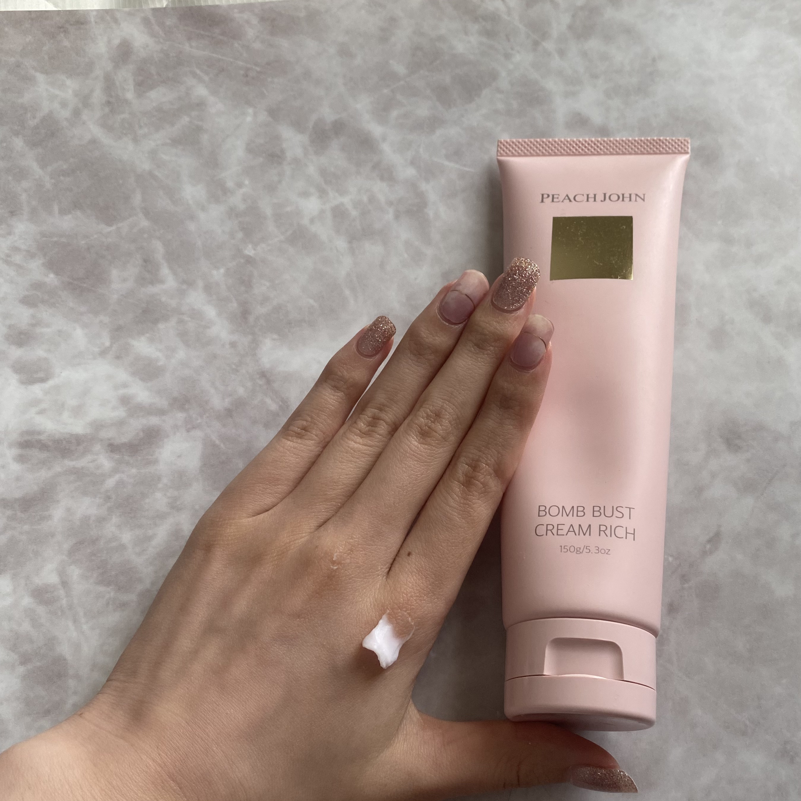 ボムバストクリーム　リッチ/PEACH JOHN/バストケア・ヒップケアを使ったクチコミ（2枚目）