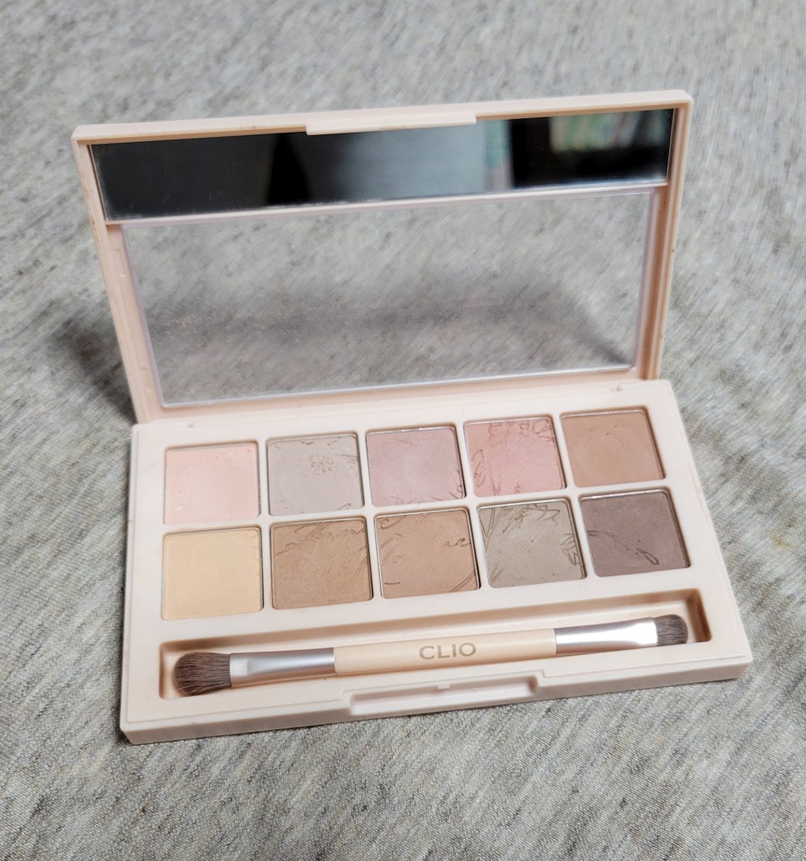 プロ アイ パレット/CLIO/アイシャドウパレットを使ったクチコミ（2枚目）