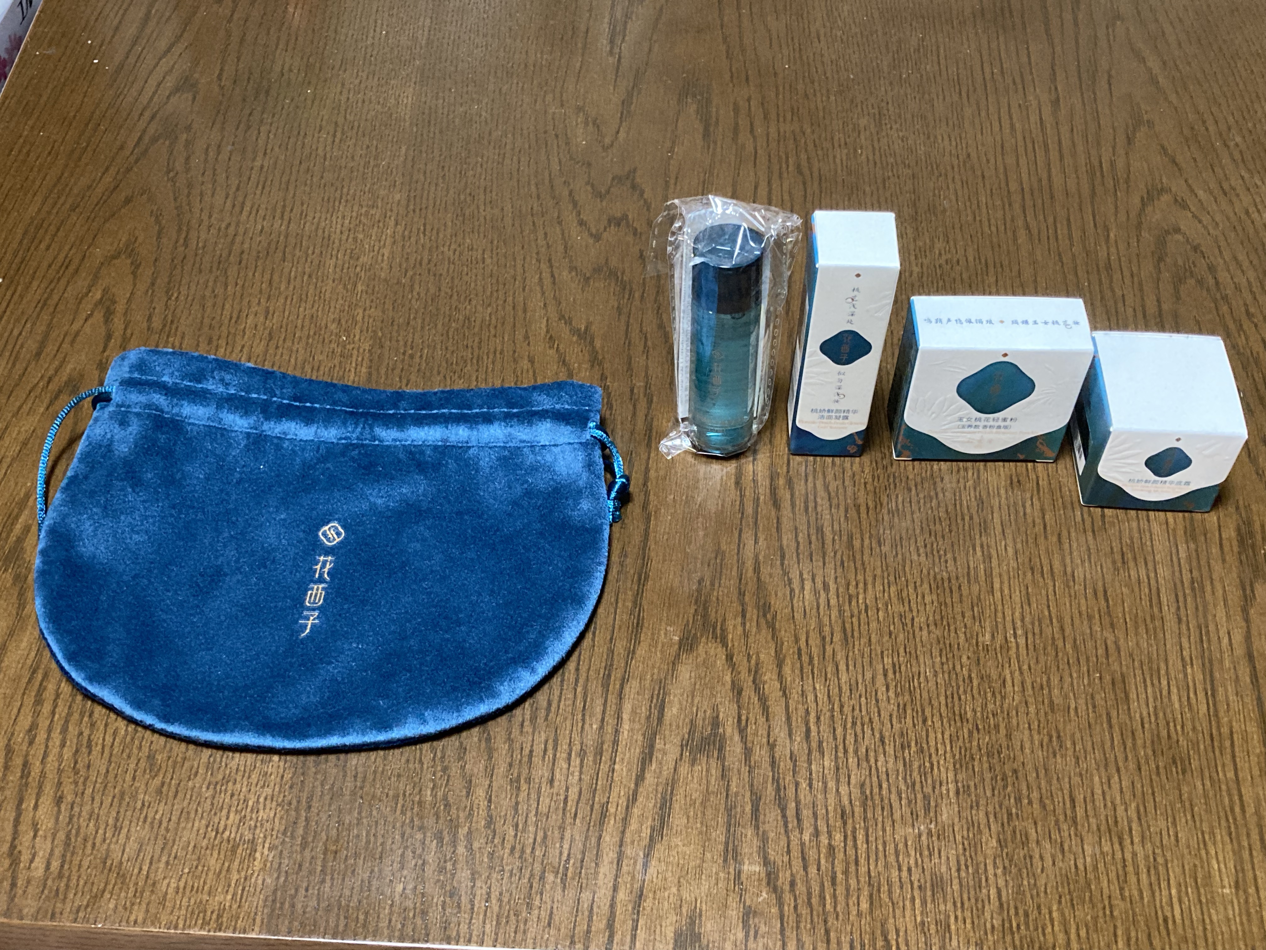 桃顔純潤　クリーム＆フェイスベース/花西子/化粧下地を使ったクチコミ（2枚目）