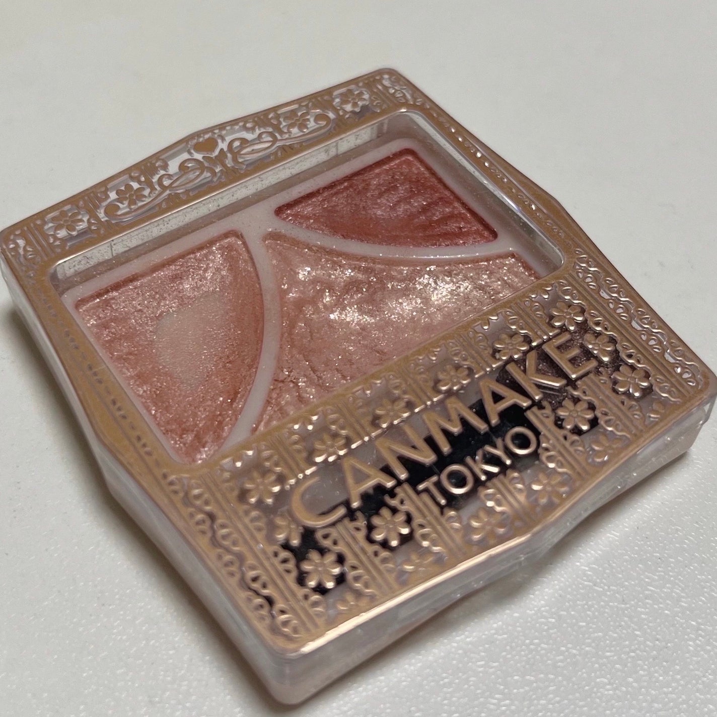 ジューシーピュアアイズ/キャンメイク/アイシャドウパレットを使ったクチコミ(1枚目)