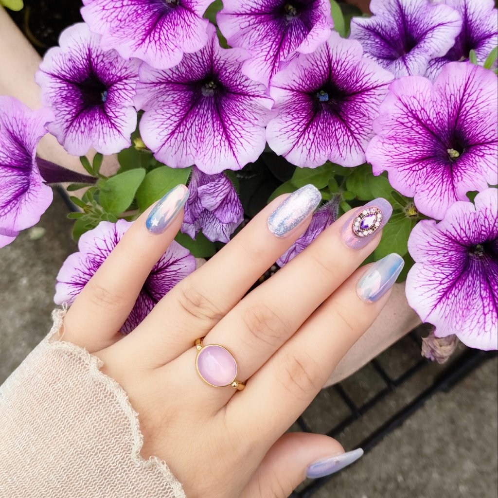 セミキュアジェルネイル（ハンド） ND-196 N Afterglow (Spring Melody Collection)/ohora/ネイルシールを使ったクチコミ（3枚目）