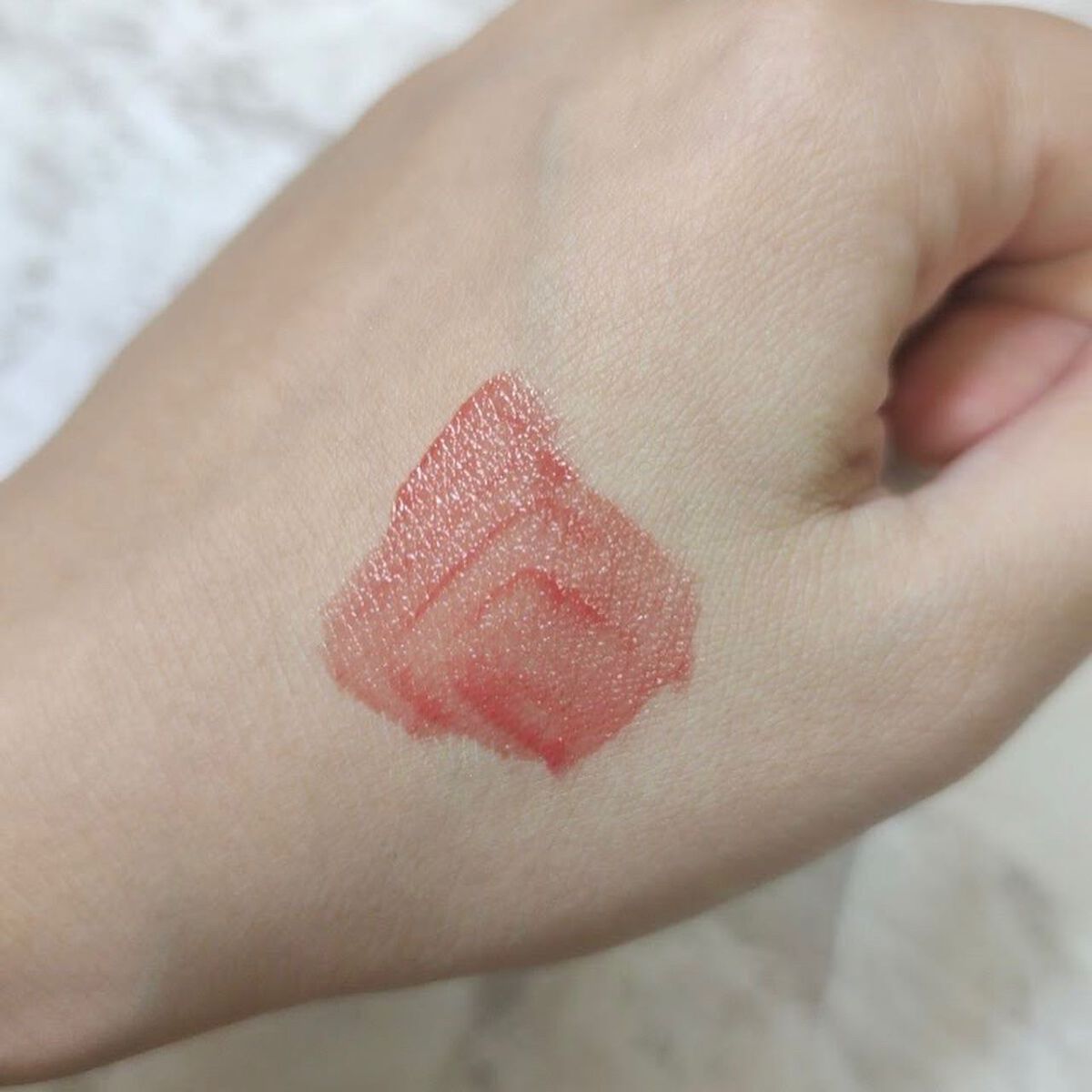 ウォータリー リップ ティント R-02 テラコッタレッド/DAISY DOLL by MARY QUANT/リップティントを使ったクチコミ（2枚目）