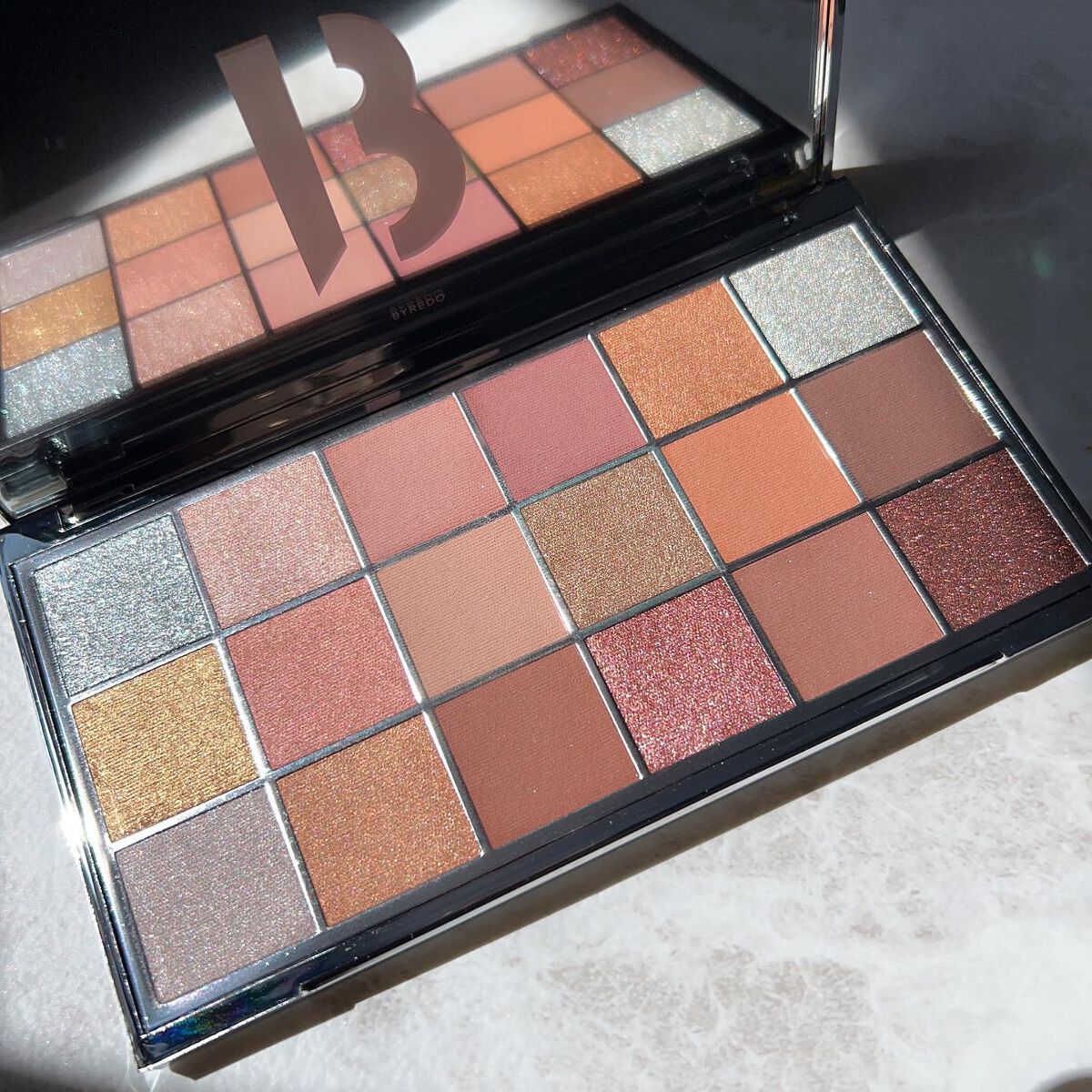 REMEMBRANCE/BYREDO/アイシャドウパレットを使ったクチコミ(3枚目)