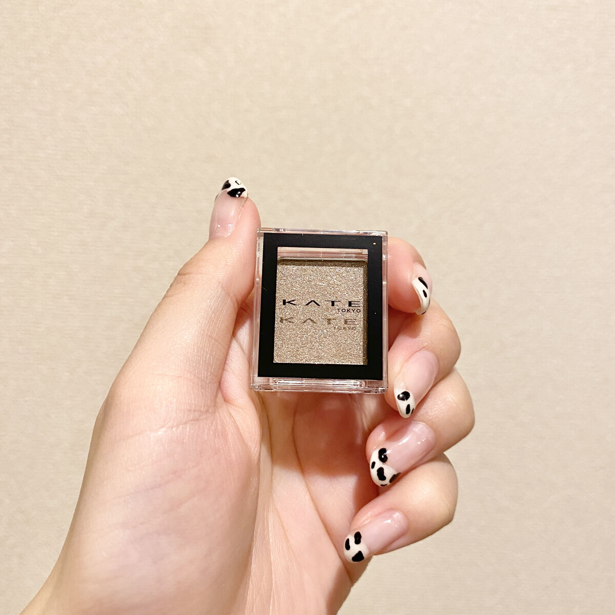 ケイト ザ アイカラー 060 ノーブルグレー/KATE/単色アイシャドウを使ったクチコミ（1枚目）