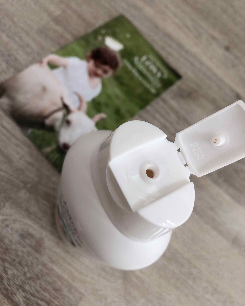 Leivy ボディスクラブ ゴートミルク＆アプリコットビーズのクチコミ「Leivyは昔から大好きでボディシャンプーを愛用しています。こちらのボディスクラブは初めて使い.....」（2枚目）