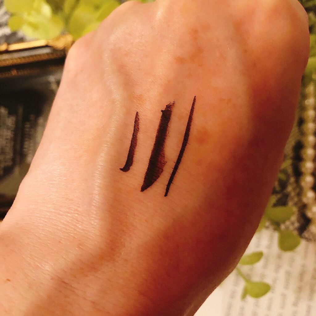 スキルレスライナー/LUMIURGLAS/リキッドアイライナーを使ったクチコミ(3枚目)