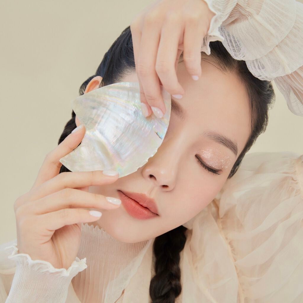 【公式】CLIO on LIPS 「𝑪𝒐𝒎𝒊𝒏𝒈𝒔𝒐𝒐𝒏🦋🐚春を彩る、CLIOの新コレクションアイ..」(1枚目)