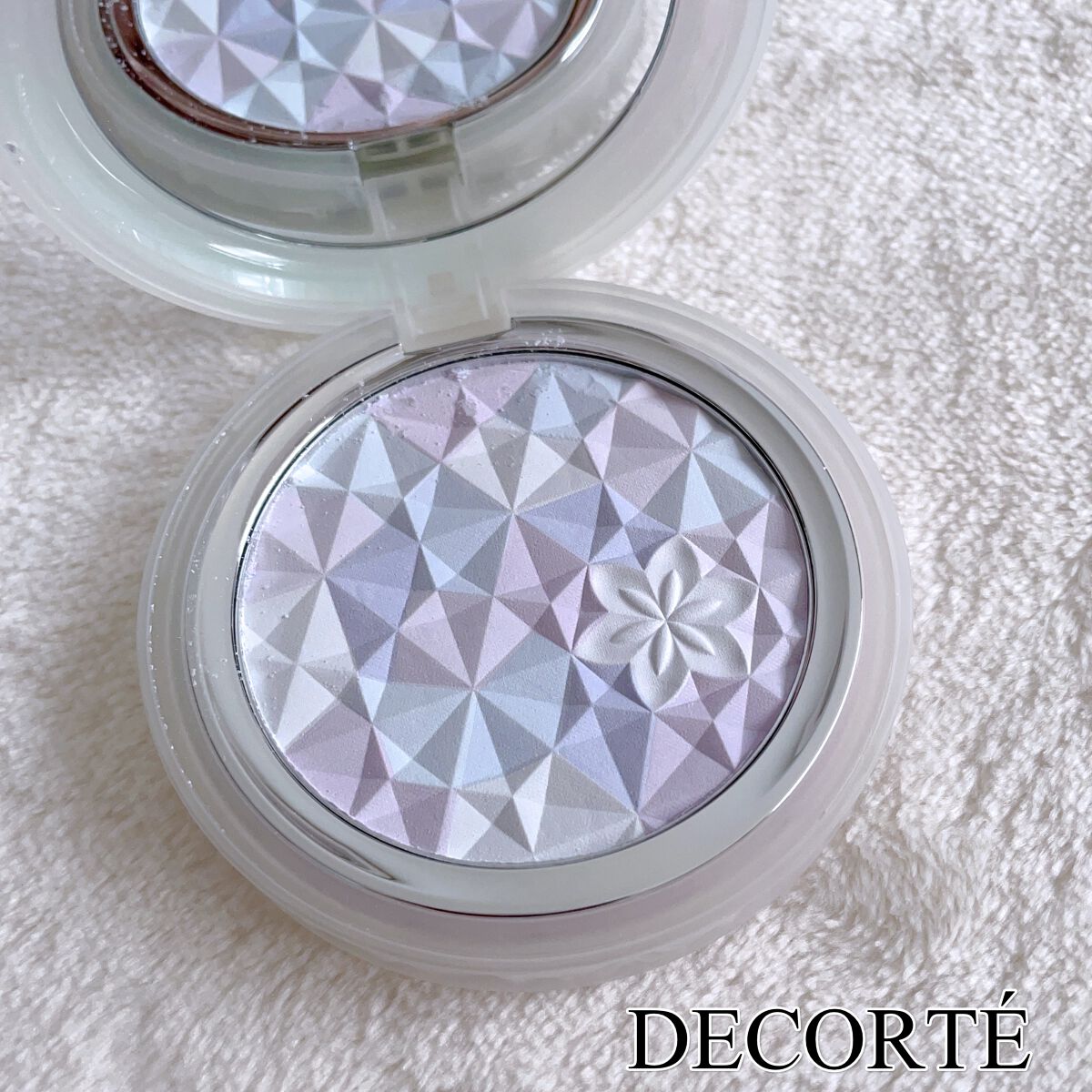 AQ オーラ リフレクター/DECORTÉ/プレストパウダーを使ったクチコミ(1枚目)