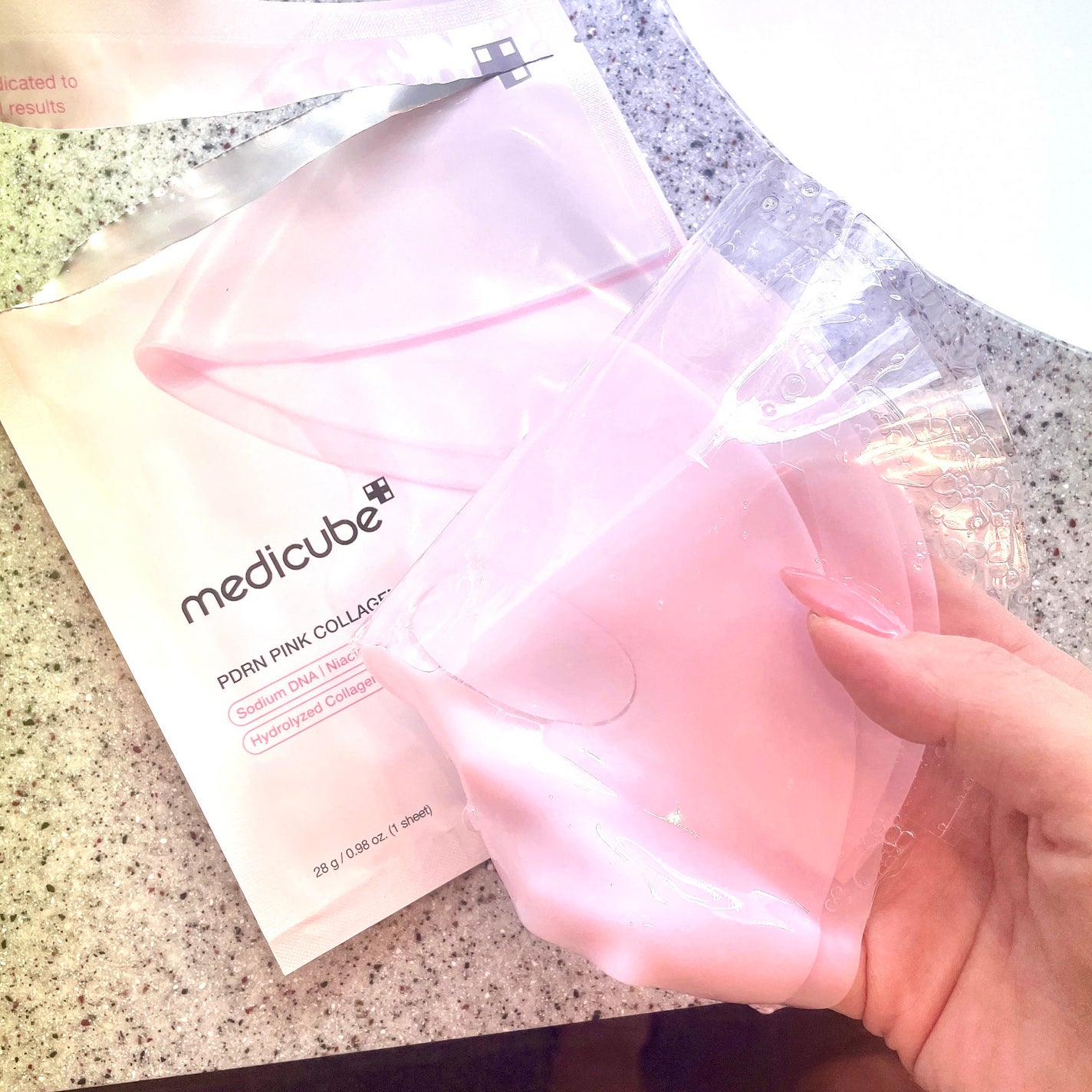 PDRNピンクコラーゲンゲルマスク/MEDICUBE/シートマスク・パックを使ったクチコミ(3枚目)