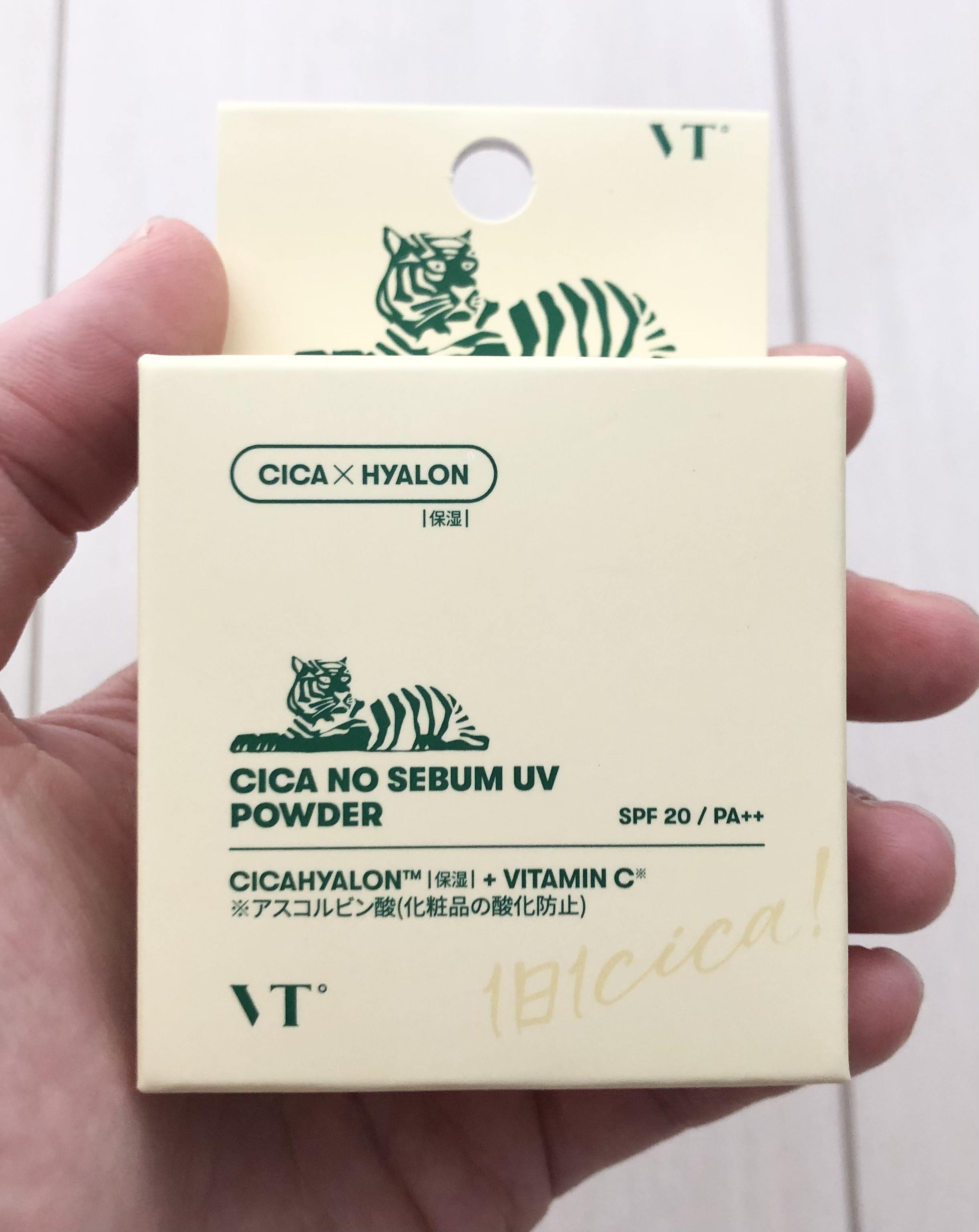 CICA ノーセバムUVパウダー/VT/日焼け止めパウダーを使ったクチコミ（2枚目）