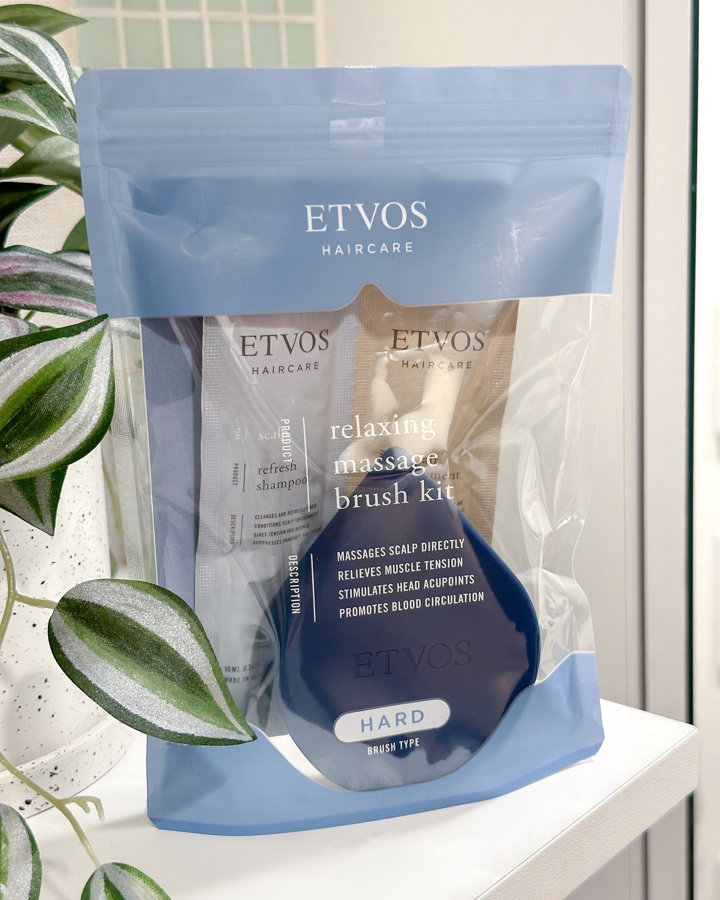 リラクシングマッサージブラシ/エトヴォス/スカルプブラシを使ったクチコミ（2枚目）