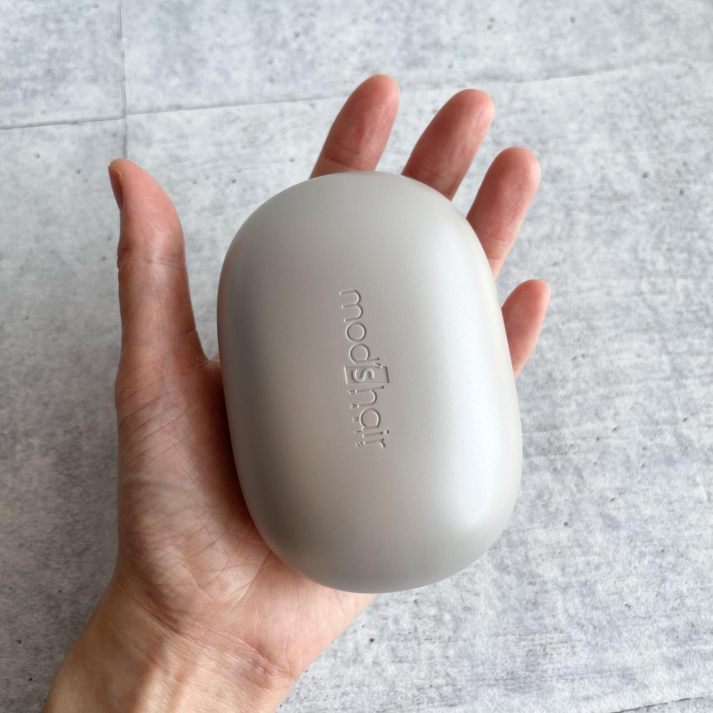 スタイリッシュ ベースアップブラシ（MHB-3070） アッシュグレー/mod's hair/ヘアブラシを使ったクチコミ（2枚目）