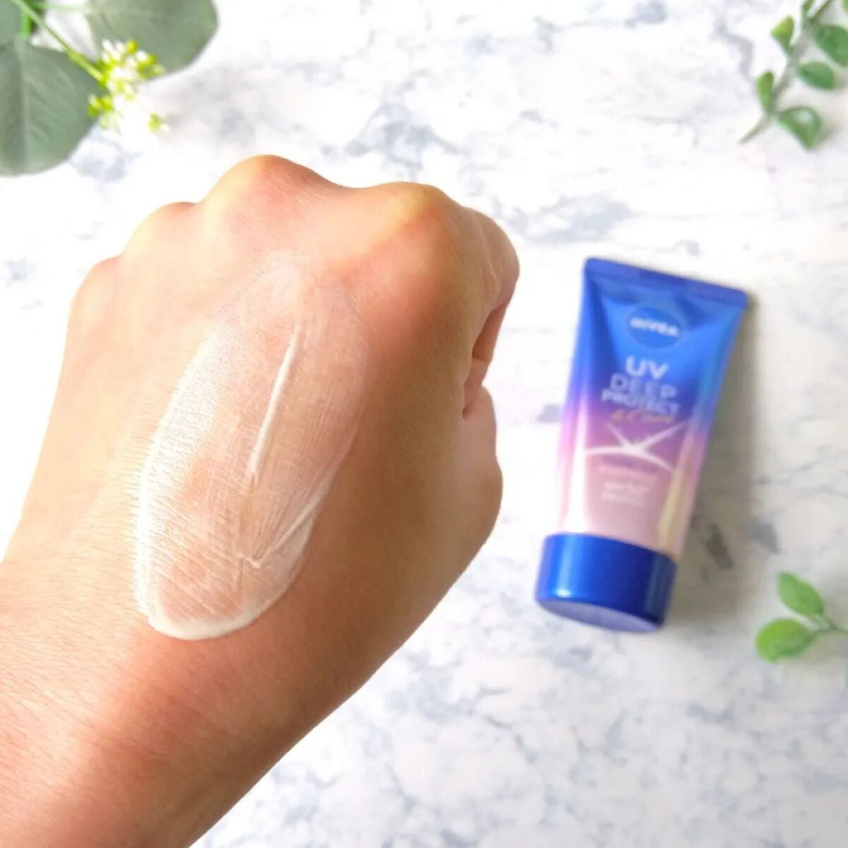 ニベアUV ディープ プロテクト&ケア トーンアップ エッセンス/ニベア/日焼け止めローションを使ったクチコミ(4枚目)