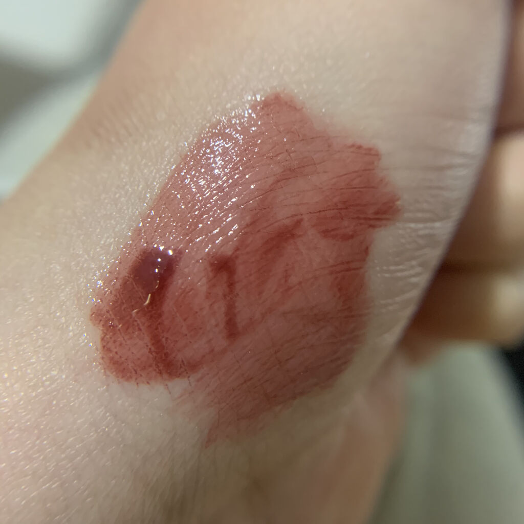 ルージュ ピュールクチュール ヴェルニ ウォーターステイン/YVES SAINT LAURENT BEAUTE/口紅を使ったクチコミ（3枚目）