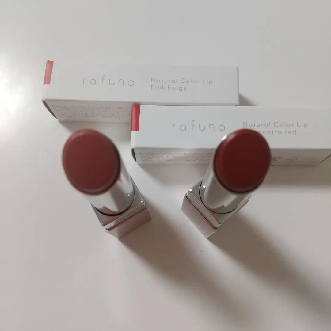 ナチュラルカラーリップ　 01 ピンクベージュ/rafuna/口紅を使ったクチコミ（2枚目）