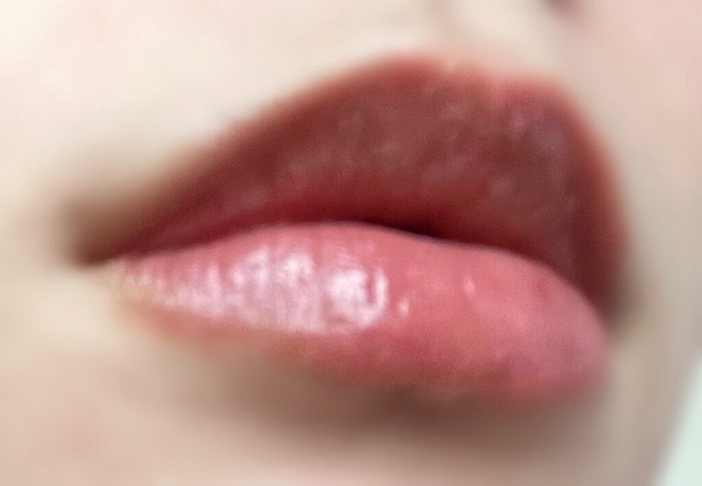 リップコンフォートオイル/CLARINS/リップグロスを使ったクチコミ（3枚目）
