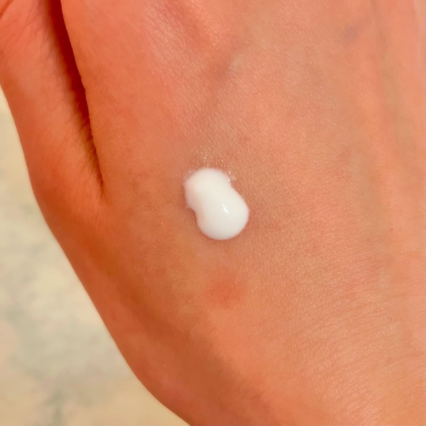 シカルファットプラス リペアミルク/アベンヌ/乳液を使ったクチコミ（2枚目）