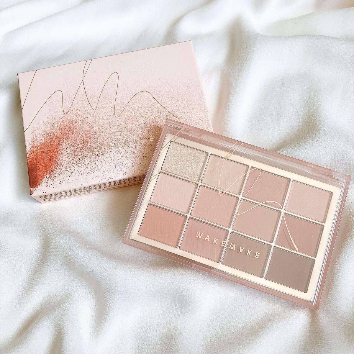 ソフトブラーリングアイパレット 06.アプリコットブラーリング/wakemake/アイシャドウパレットを使ったクチコミ（1枚目）