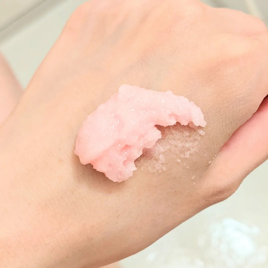 Q+Me スウィート ボム タラソ スクラブ/AGARISM/バストケア・ヒップケアを使ったクチコミ（2枚目）