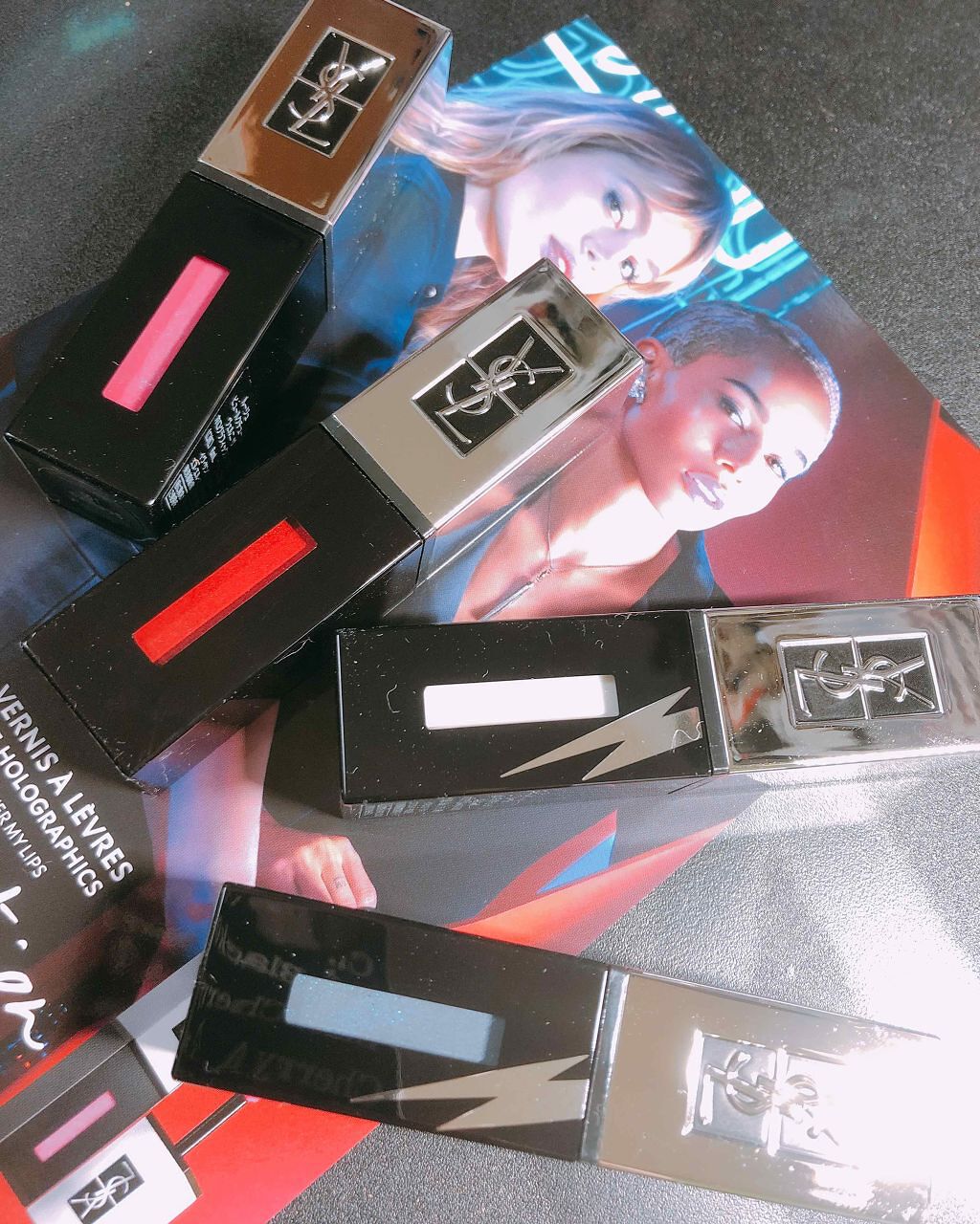 ルージュ ピュールクチュール ヴェルニ ザ ホログラフィックス/YVES SAINT LAURENT BEAUTE/口紅を使ったクチコミ(1枚目)