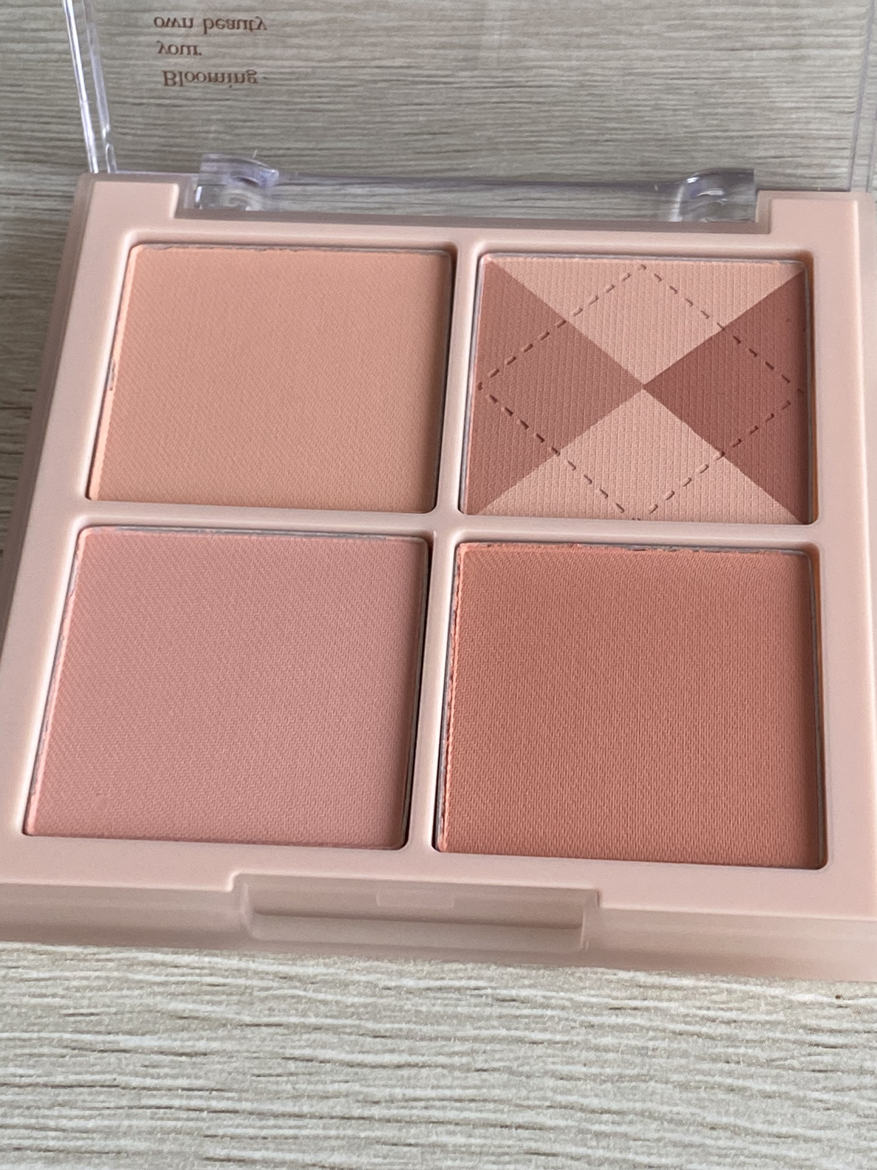 ブレンディングムードチーク/dasique/パウダーチークを使ったクチコミ（1枚目）