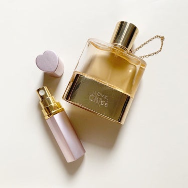 クロエ LOVE, クロエ オードパルファムのクチコミ「Chloé
"LOVE, クロエ オードパルファム"


パウダリーで甘めだけど
爽やかさも感.....」（1枚目）