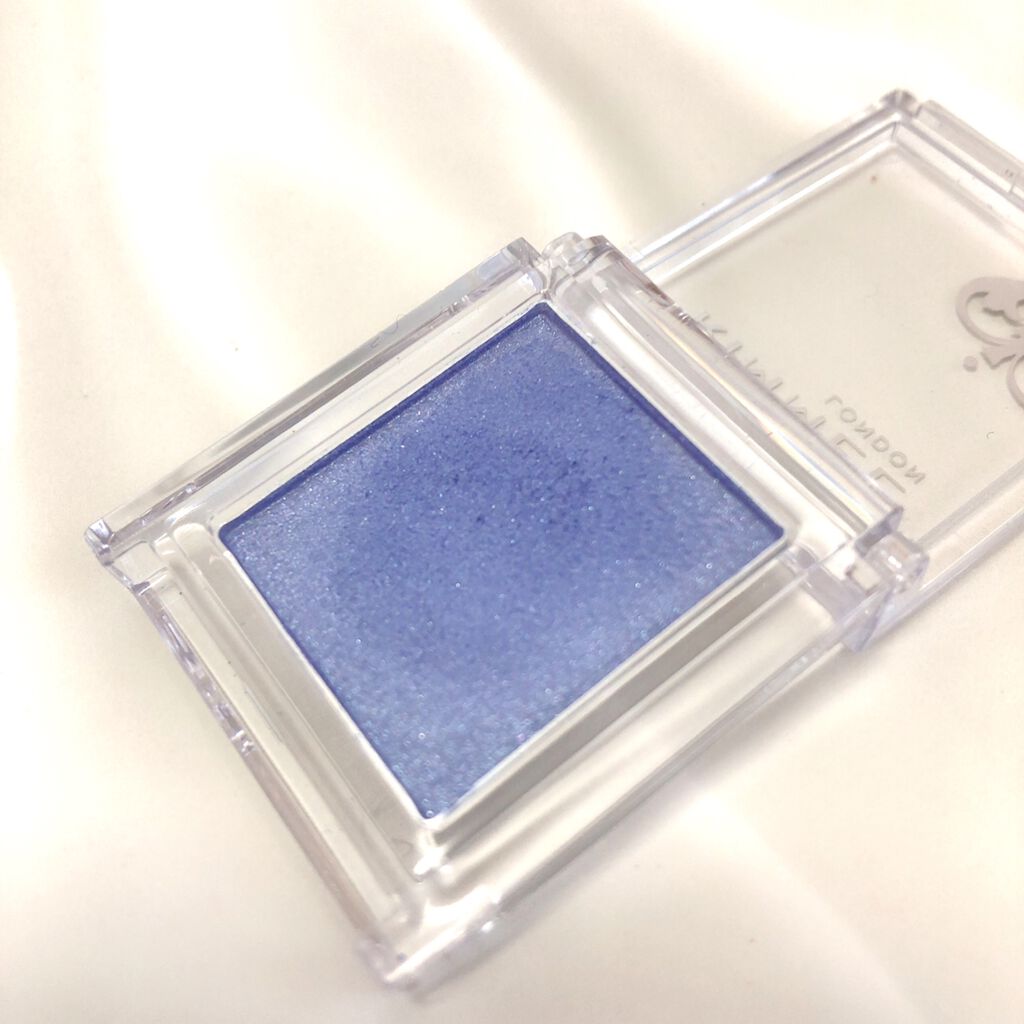 プリズム パウダーアイカラー 021 ブルー/リンメル ロンドン/単色アイシャドウを使ったクチコミ（2枚目）