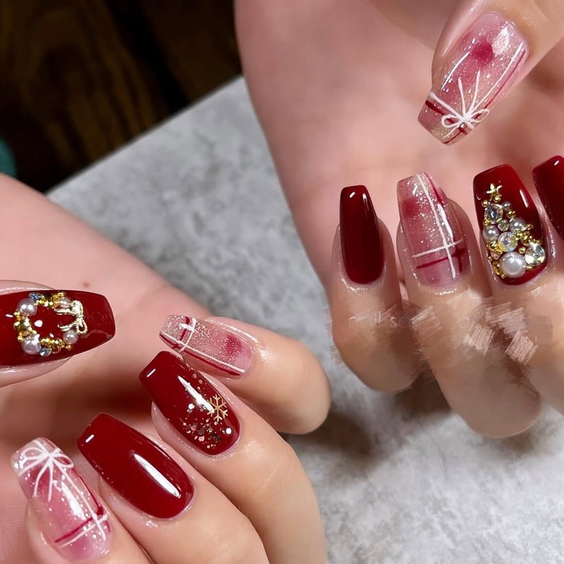 #クリスマスネイル,#冬ネイル,#赤ネイルのネイルデザイン