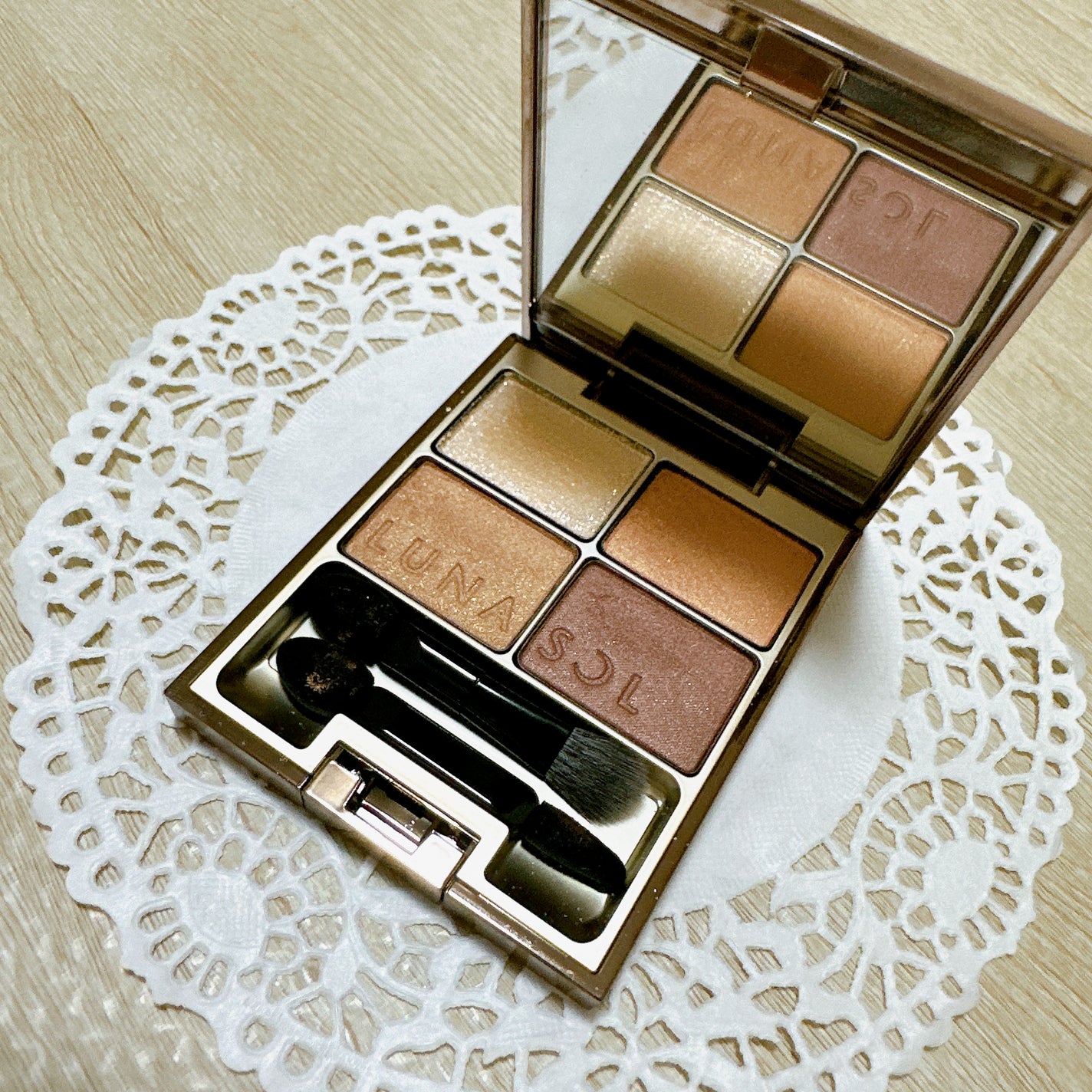 スキンモデリングアイズ/LUNASOL/アイシャドウパレットを使ったクチコミ(4枚目)