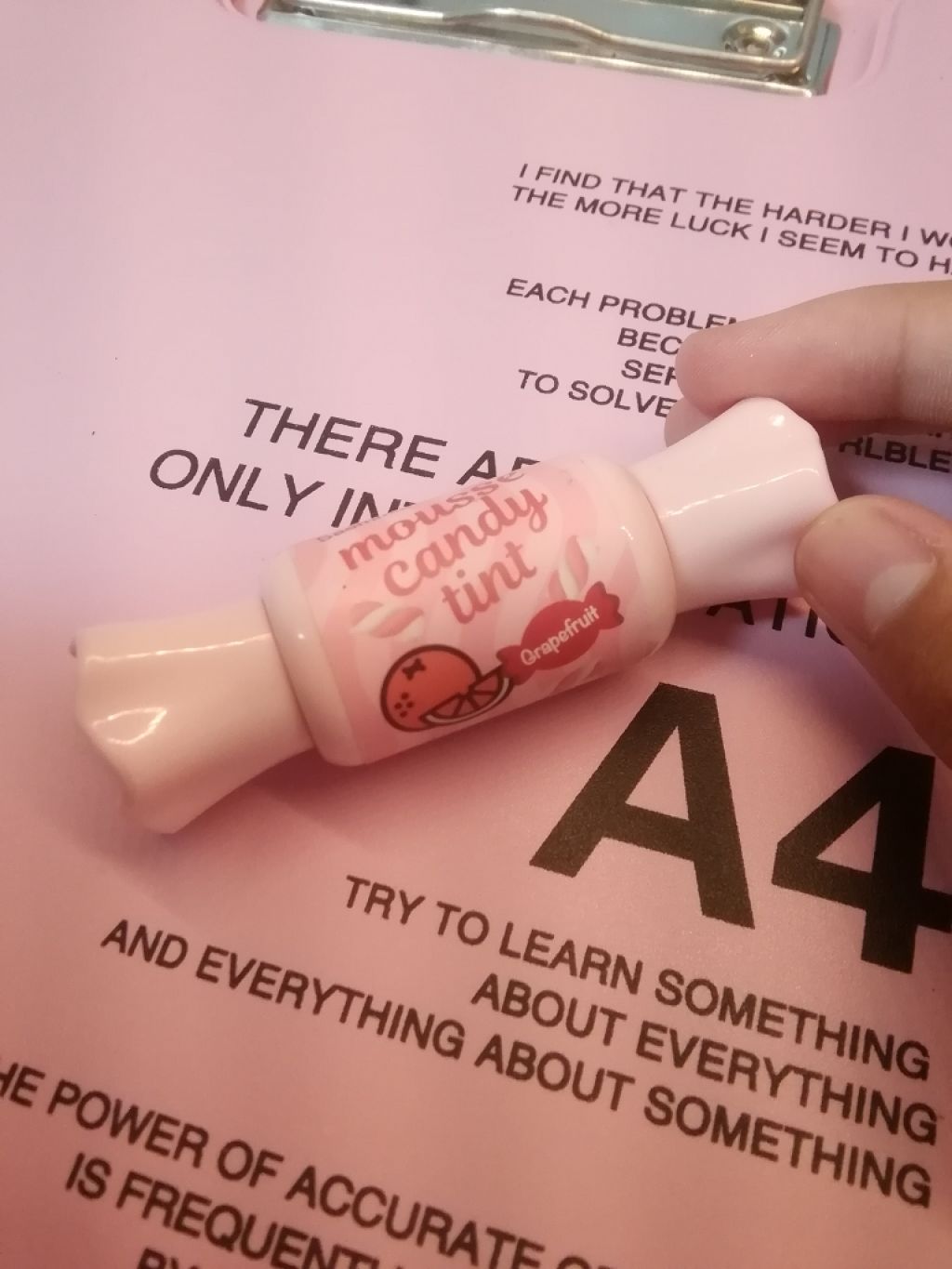 ムース キャンディー ティント/the SAEM/リップティントを使ったクチコミ（2枚目）