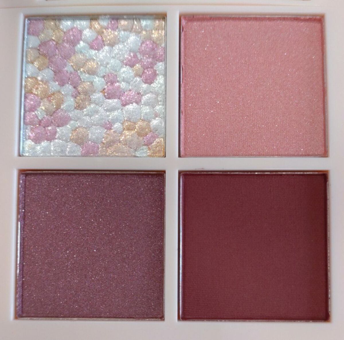 レブロン ダズル アイシャドウ クアッド/REVLON/アイシャドウパレットを使ったクチコミ(6枚目)