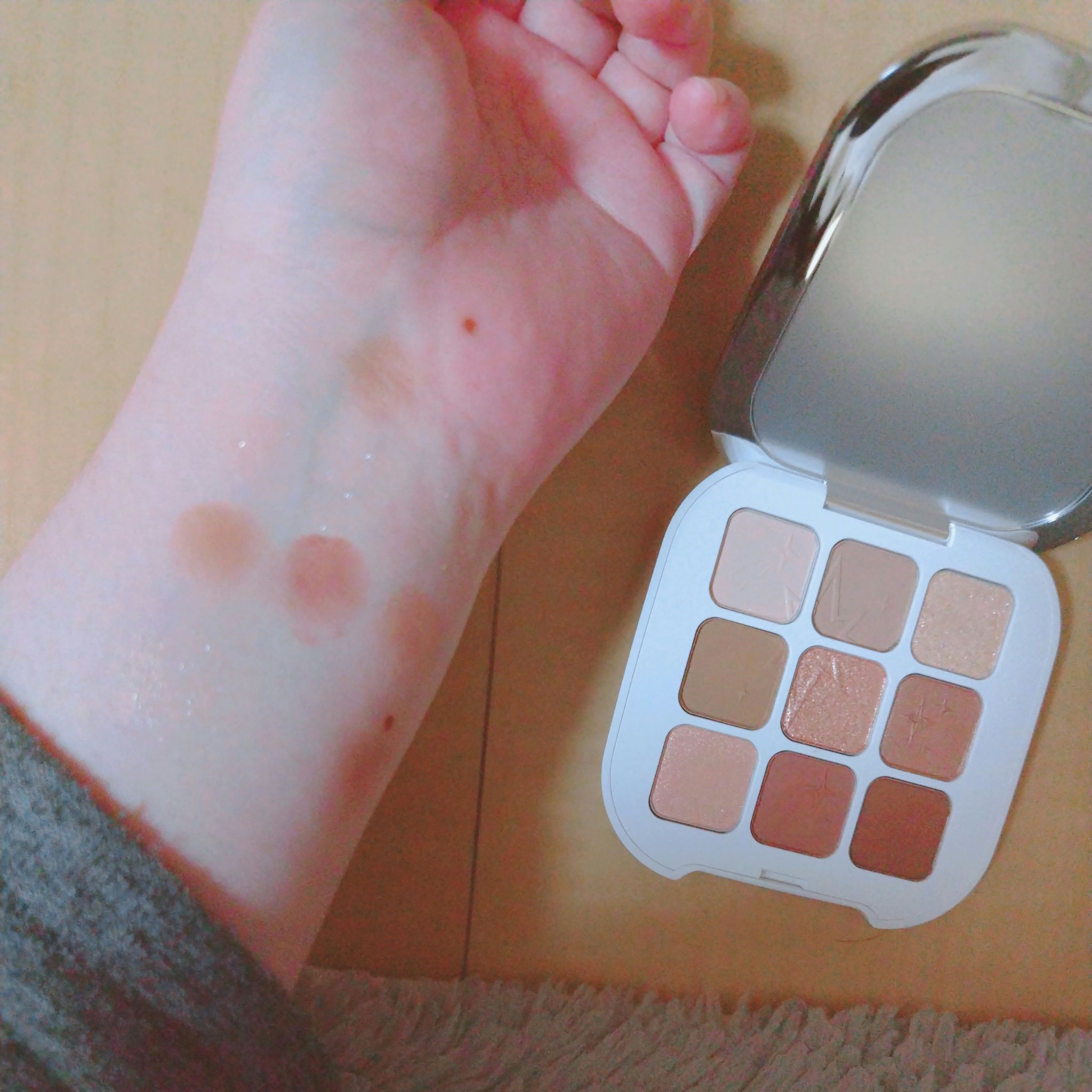 PERFECT DIARY (パーフェクトダイアリー)「原石」9色アイシャドウ　クリスマス限定/PERFECT DIARY/アイシャドウパレットを使ったクチコミ（3枚目）