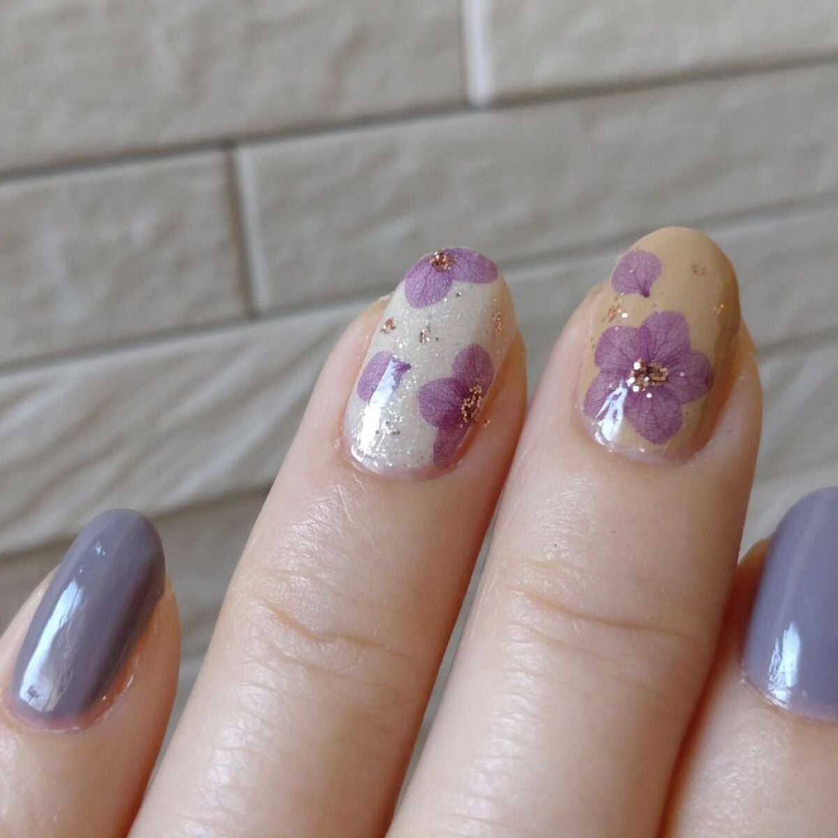 ミルクティ on LIPS 「✴✴#花びらネイル🌸✴✴SÖPÖ(@sopo_cosmetic..」(3枚目)