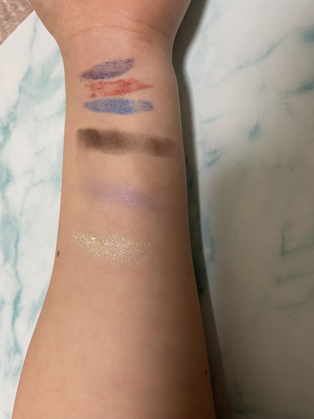 アイカラーa/ettusais/単色アイシャドウを使ったクチコミ（2枚目）