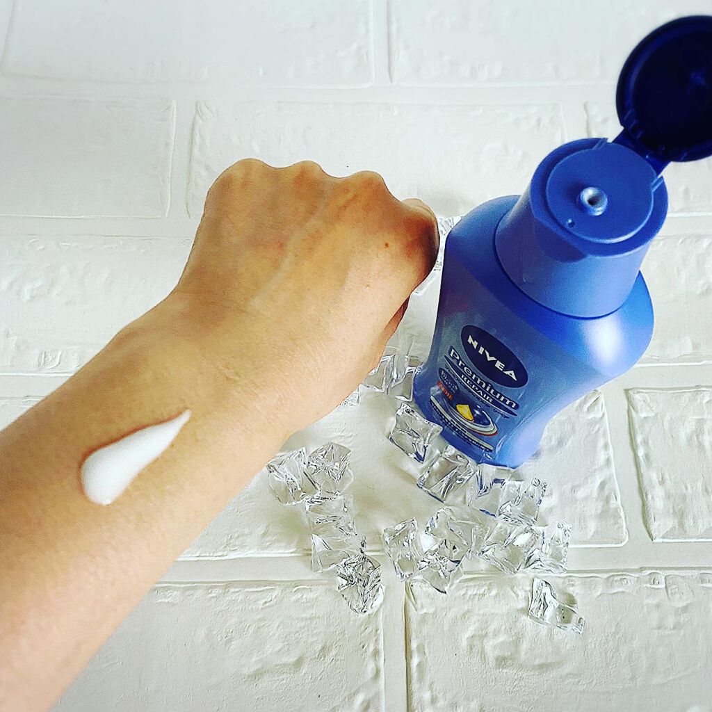 ryoko on LIPS 「'ニベア プレミアムボディミルク リペアニベア花王様からいただ..」(2枚目)