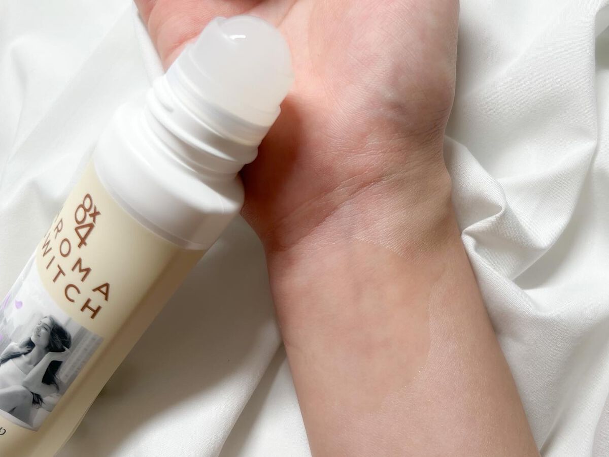 8x4 アロマスイッチ ロールオン マンハッタンリネンの香り/８ｘ４/デオドラント・制汗剤を使ったクチコミ（2枚目）