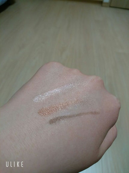 トーンアップアイシャドウ/CEZANNE/アイシャドウパレットを使ったクチコミ(3枚目)