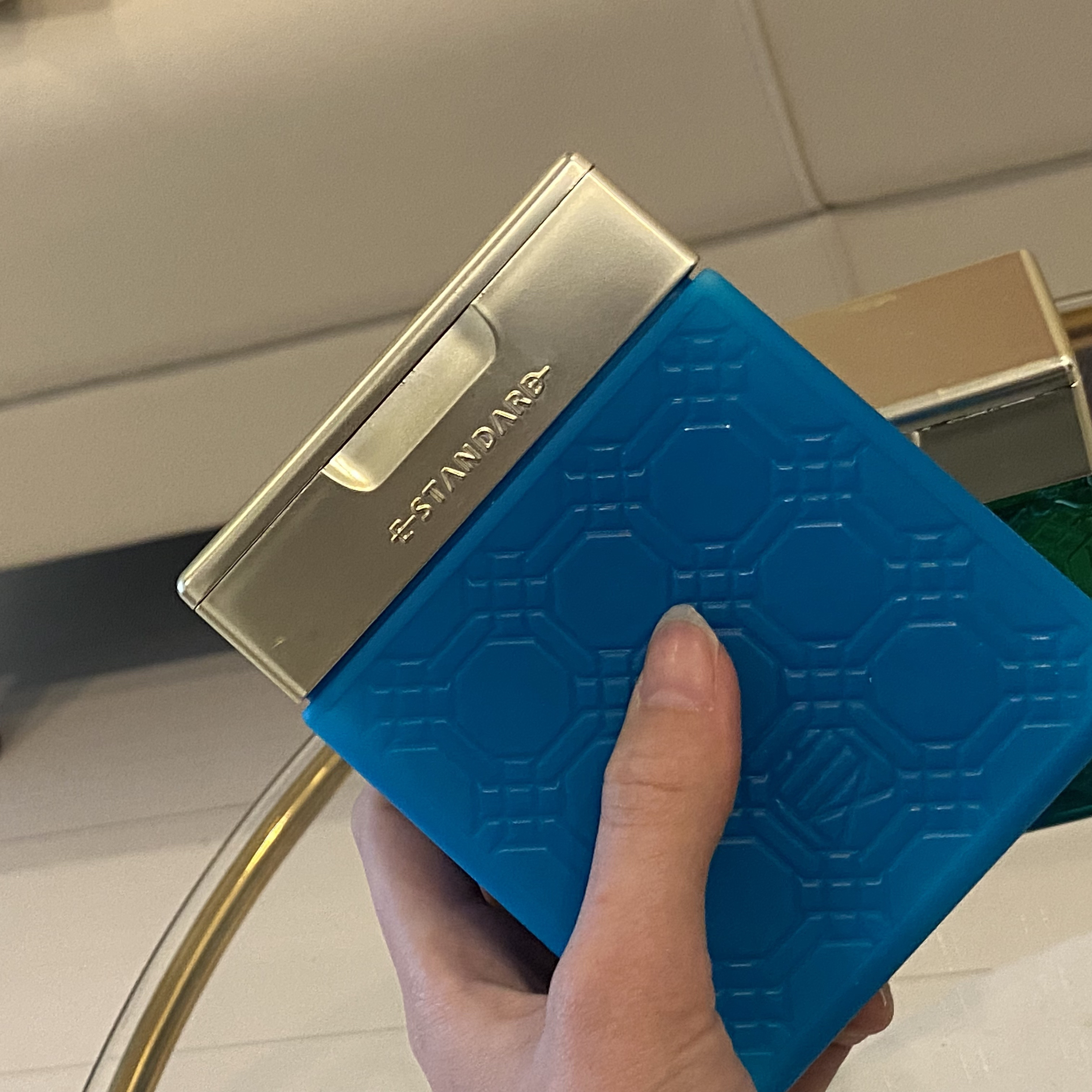 シャンプー スカルプ／トリートメント スカルプ シャンプー	250ml/E STANDARD/サロンシャンプーを使ったクチコミ（3枚目）