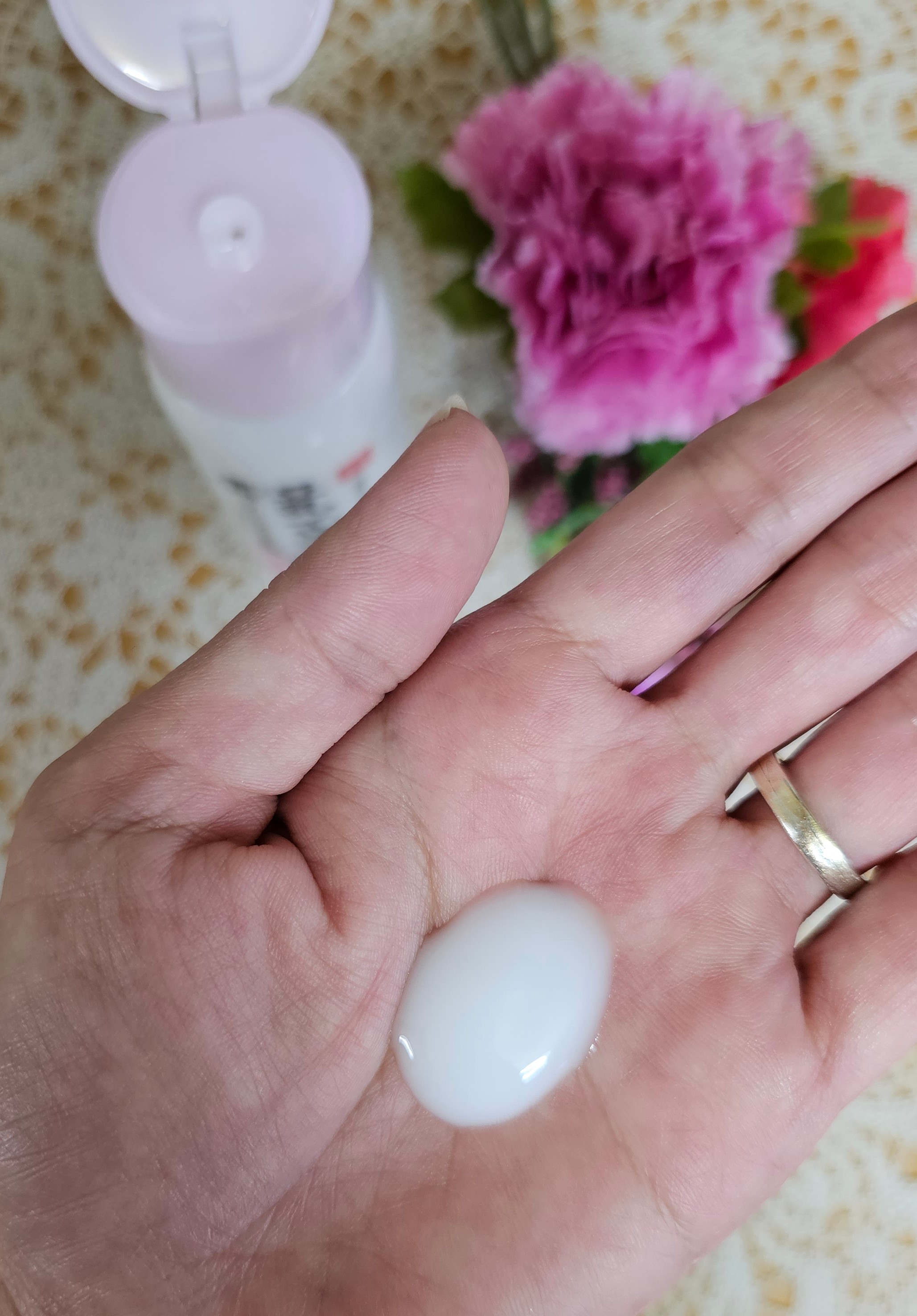 薬用リンクル乳液 ホワイト/なめらか本舗/乳液を使ったクチコミ（3枚目）