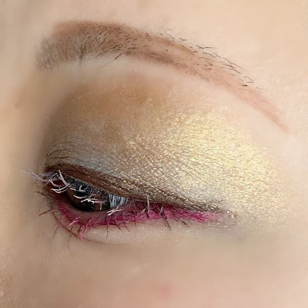 オンブル プルミエール ラック 17 オー ヌワール/CHANEL/リキッドアイシャドウを使ったクチコミ（3枚目）