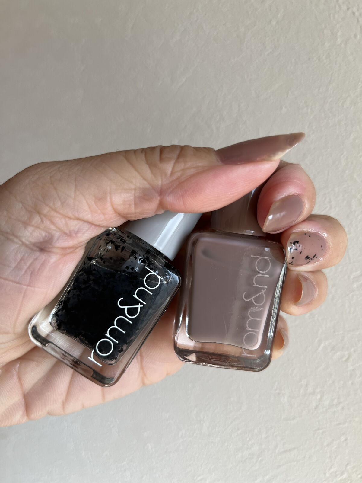 ムードペブルネイル/rom&nd/マニキュアを使ったクチコミ（2枚目）