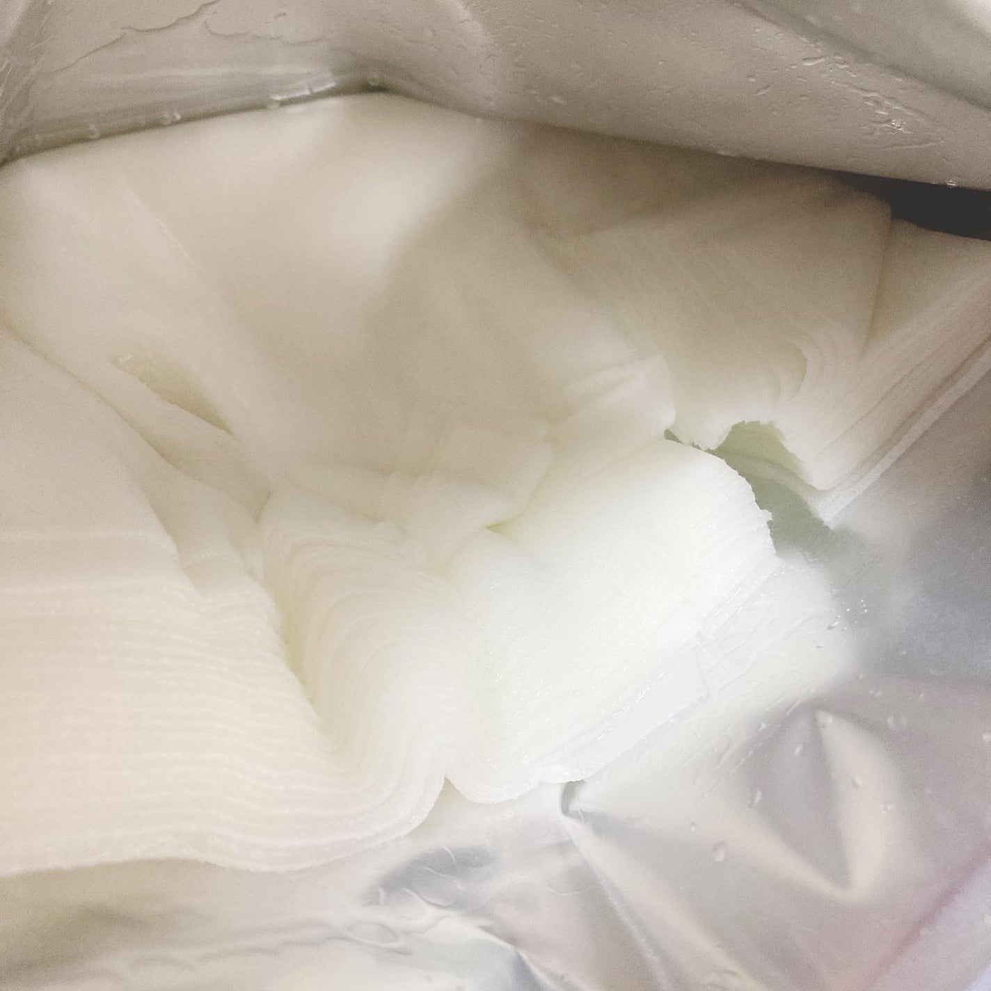 ゆにたろてん@フォロバ🍒 on LIPS 「ゆらぎ肌を整えてくれる!VitaminC✖️cica配合の水分..」(2枚目)