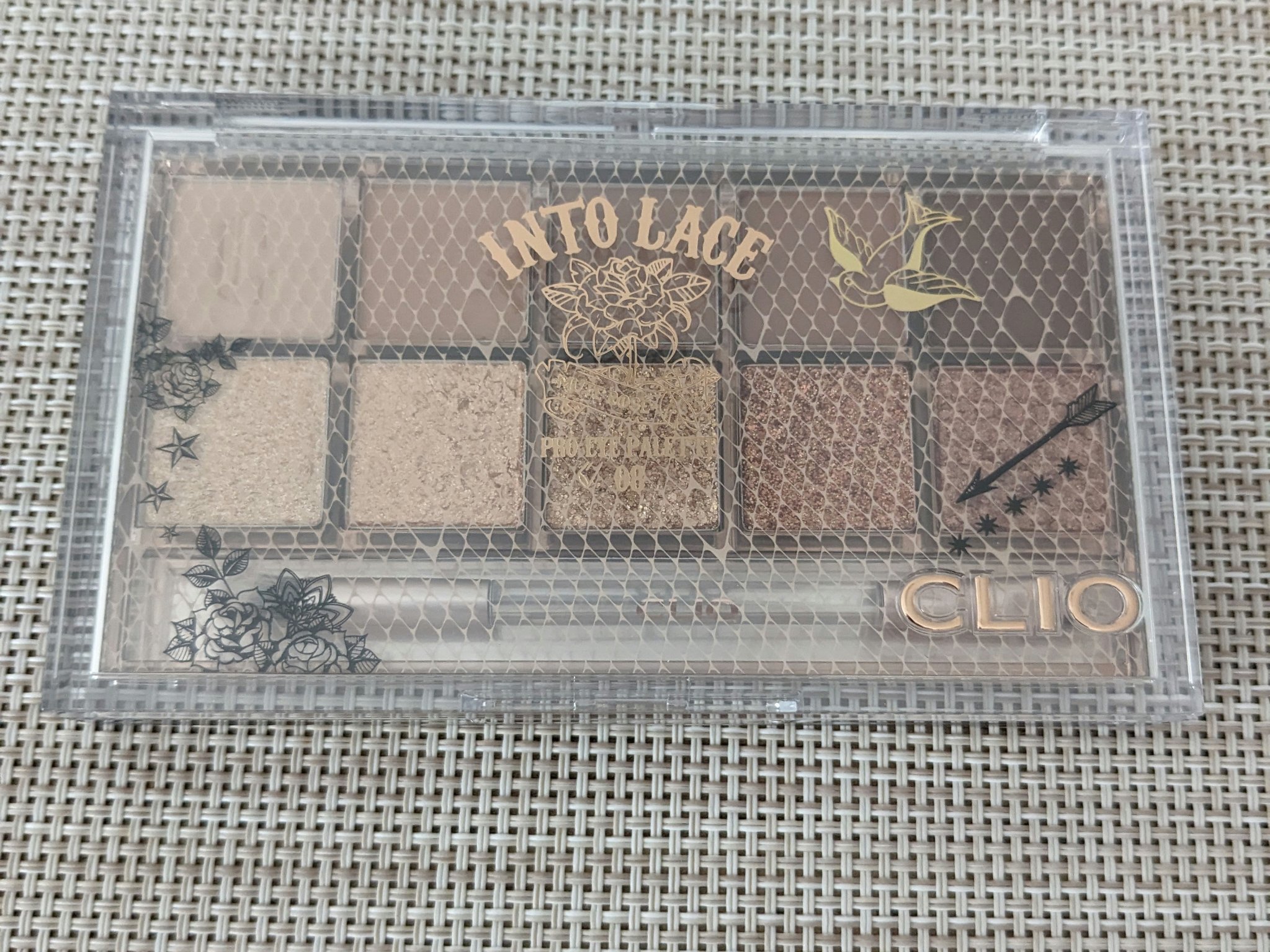 プロ アイ パレット 08 INTO LACE(AD)/CLIO/アイシャドウパレットを使ったクチコミ（3枚目）