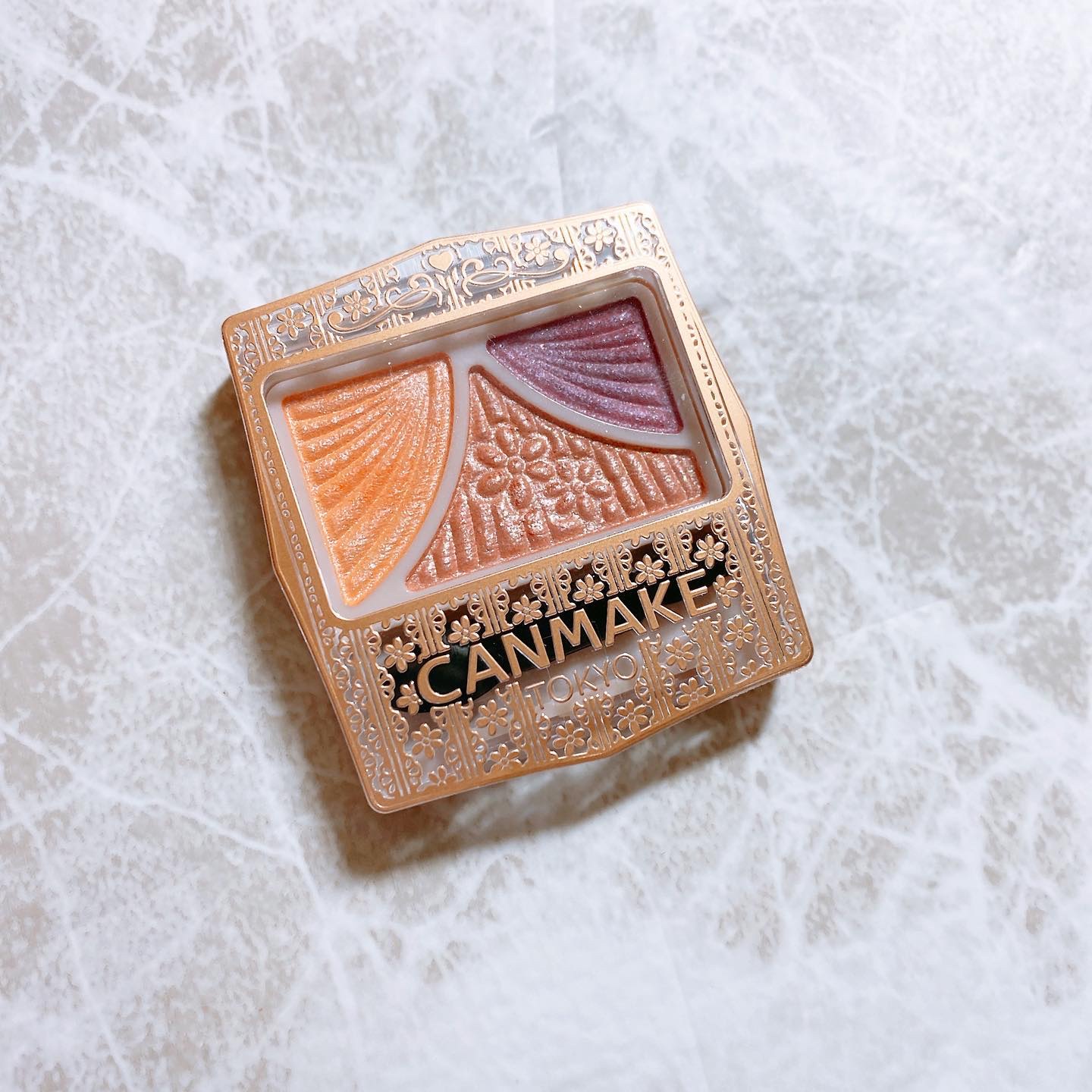 ジューシーピュアアイズ/キャンメイク/アイシャドウパレットを使ったクチコミ（2枚目）