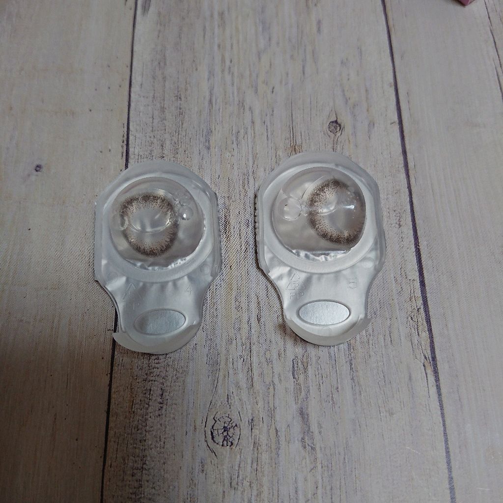 ミッシュ ブルーミン マンスリー (クォーターヴェール シリーズ/イノセント シリーズ)/ミッシュブルーミン/1ヶ月(1MONTH)カラコンを使ったクチコミ(2枚目)